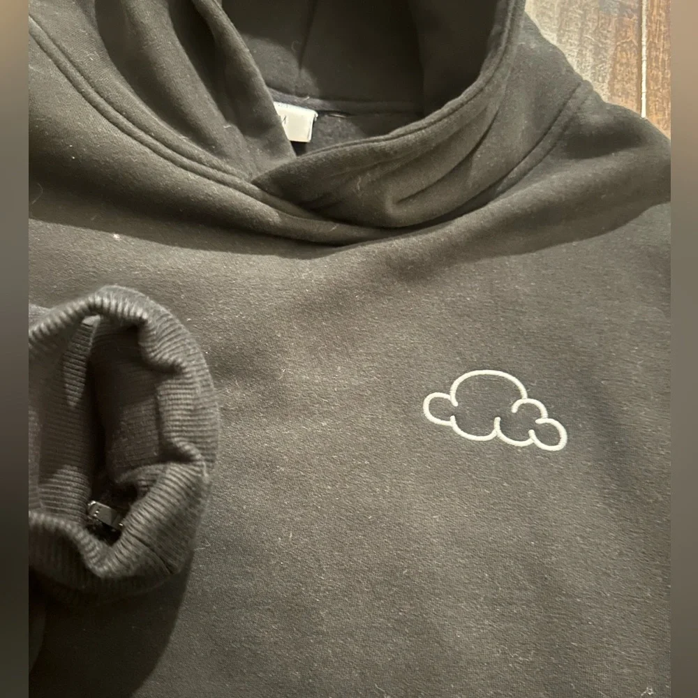 Cloud Nine anxiety Hoodie with built in stress balls - Picture 3 of 4